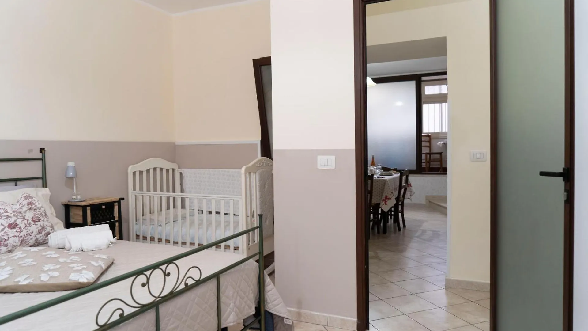 Casa Indipendente E Ben Servita A Catania Italy