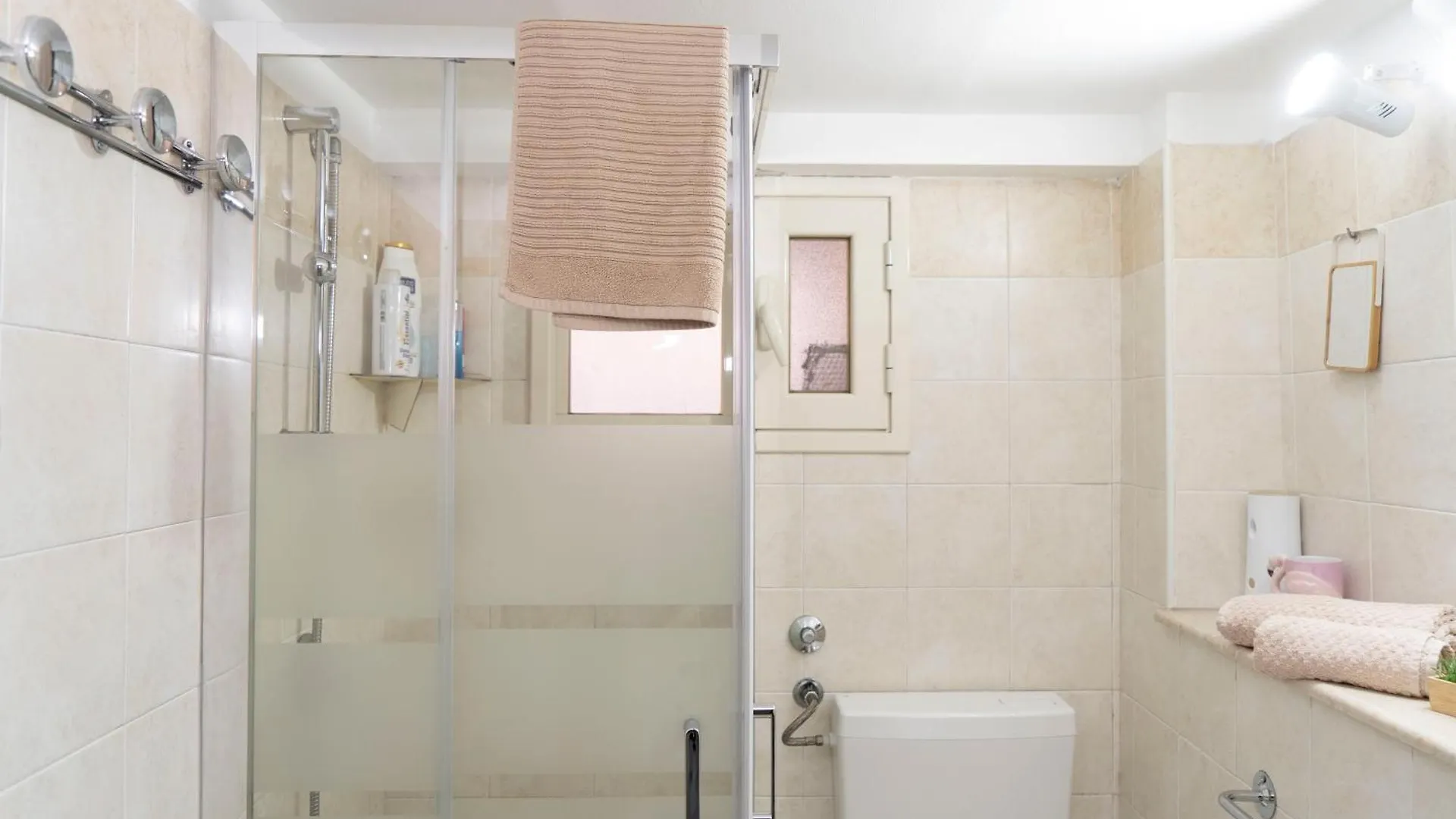 Casa Indipendente E Ben Servita A CTA 0*,